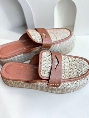 Beach by Matisse Wren Raffia Platform Loafer Mules Cognac Size 8 EUC Vegan